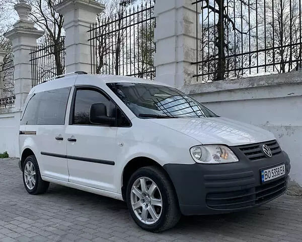 Volkswagen Caddy пасс., 2005 г.в.
