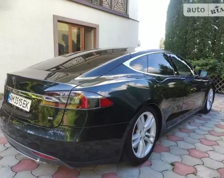 Tesla Model S, 2012 г.в.
