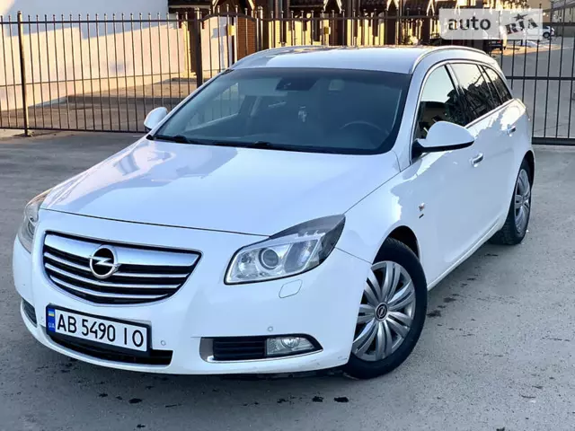 Opel Insignia, 2011 г.в.