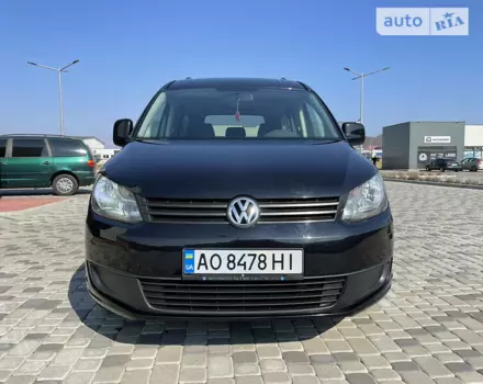 Volkswagen Caddy пасс., 2012 г.в.