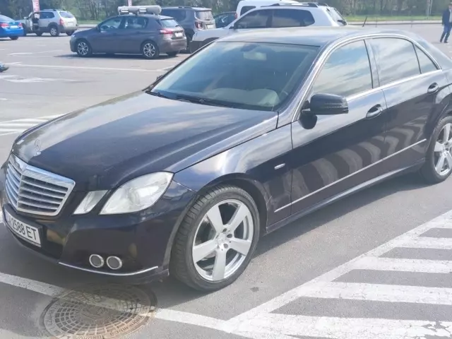 Mercedes-Benz 220, 2010 г.в.