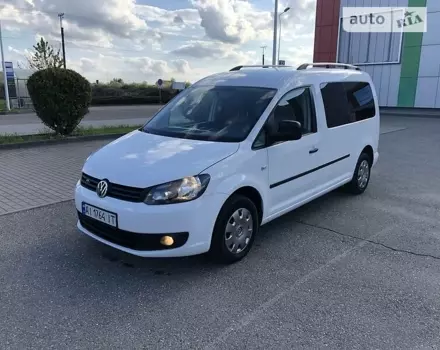 Volkswagen Caddy пасс., 2011 г.в.