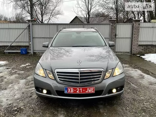 Mercedes-Benz E 200, 2010 г.в.
