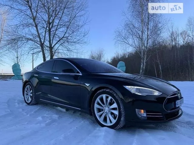 Tesla Model S, 2015 г.в.