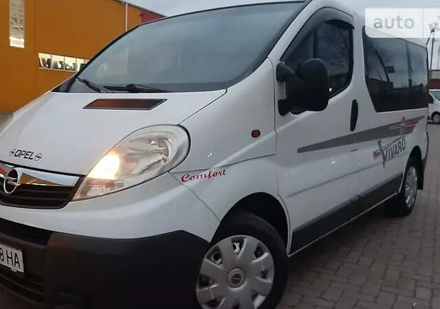 Opel Vivaro пасс., 2008 г.в.