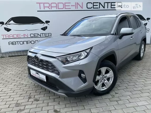 Toyota RAV4, 2018 г.в.