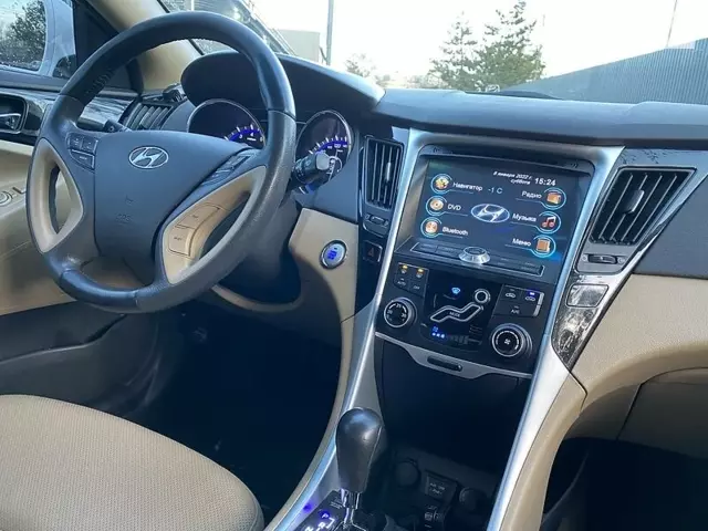 Hyundai Sonata, 2012 г.в.