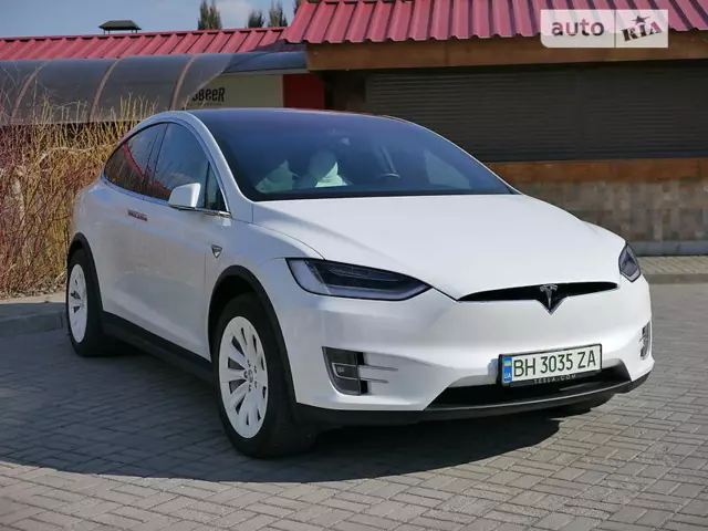 Tesla Model X, 2020 г.в.