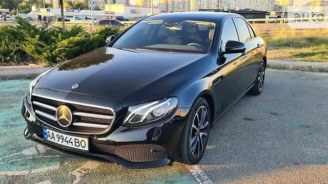 Mercedes-Benz E 220, 2017 г.в.