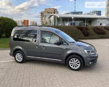 Volkswagen Caddy пасс., 2016 г.в.