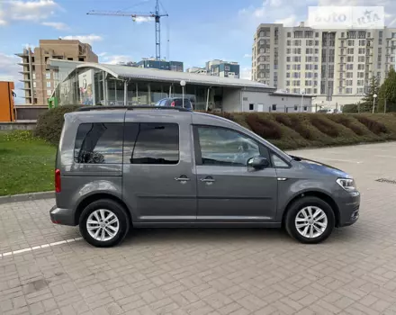 Volkswagen Caddy пасс., 2016 г.в.