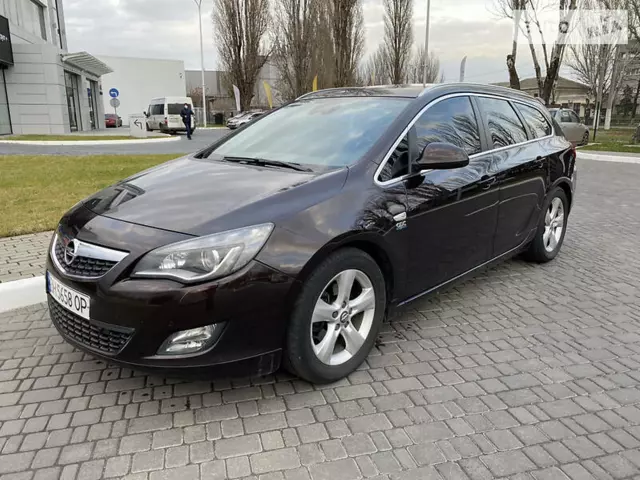 Opel Astra J, 2012 г.в.