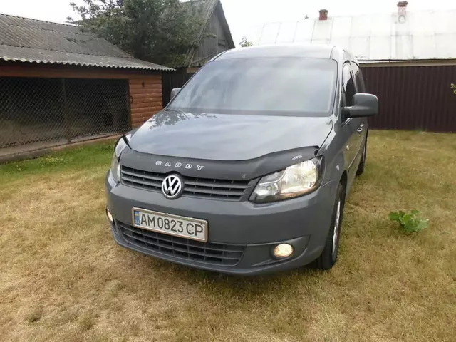 Volkswagen Caddy пасс., 2012 г.в.