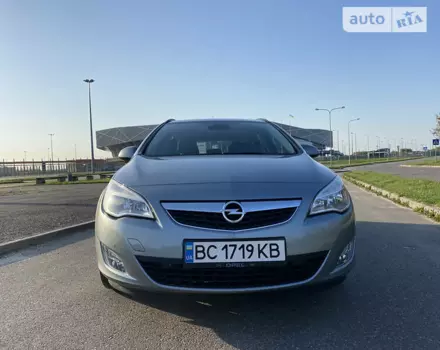 Opel Astra J, 2010 г.в.