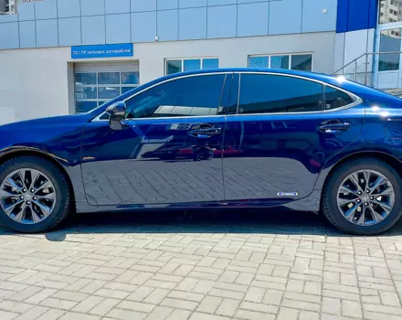 Lexus ES 300 H, 2013 г.в.