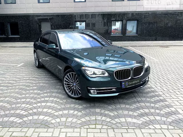 BMW 750, 2013 г.в.