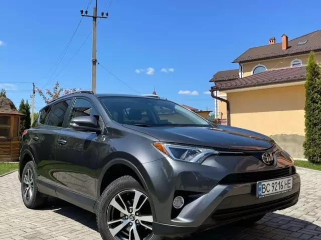 Toyota RAV4, 2016 г.в.