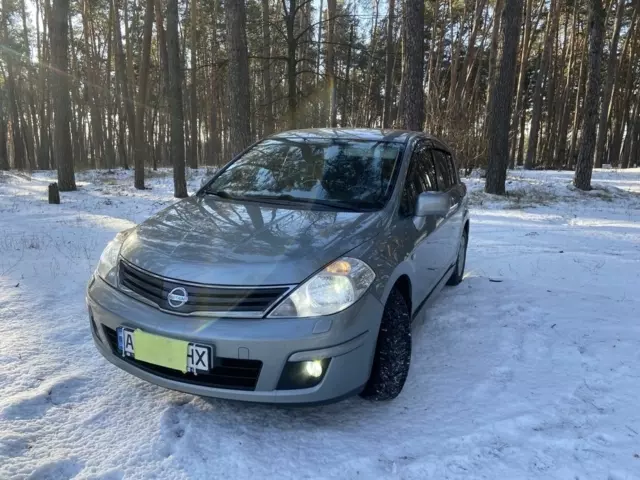 Nissan TIIDA, 2011 г.в.