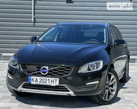 Volvo V60 Cross Country, 2016 г.в.