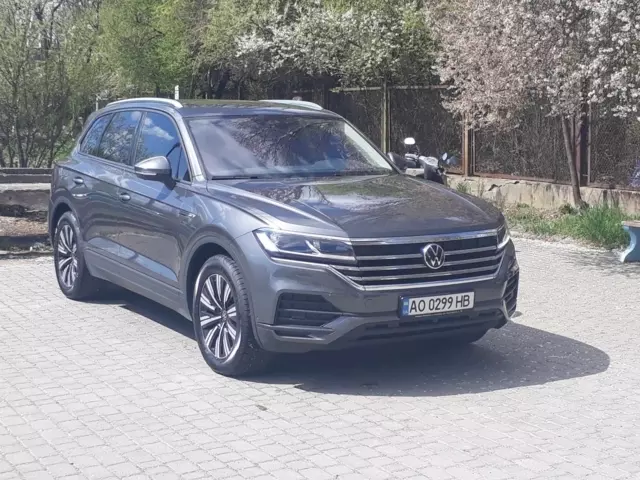 Volkswagen Touareg, 2021 г.в.