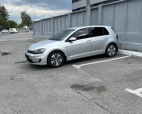 Volkswagen e-Golf, 2016 г.в.