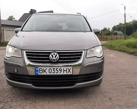 Volkswagen Touran, 2008 г.в.