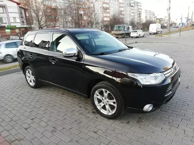 Mitsubishi Outlander, 2012 г.в.