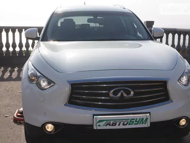 Infiniti QX70, 2013 г.в.