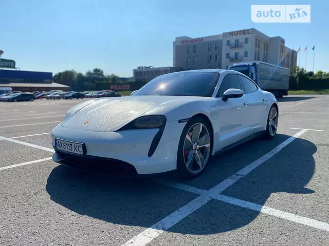 Porsche Taycan, 2020 г.в.
