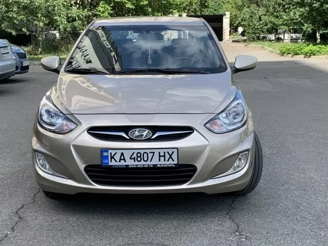 Hyundai Accent, 2011 г.в.