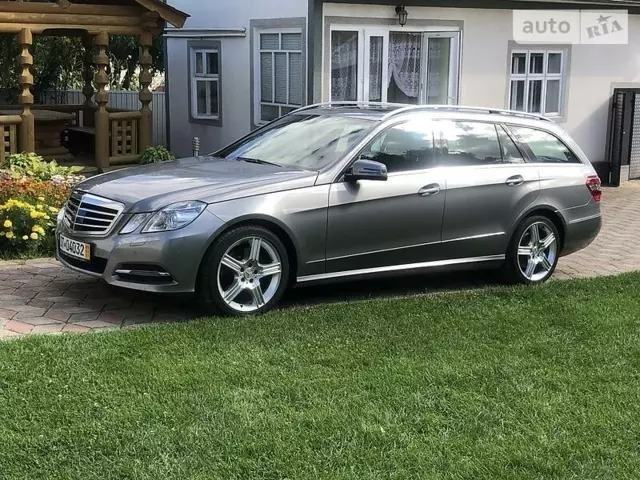 Mercedes-Benz E 300, 2012 г.в.