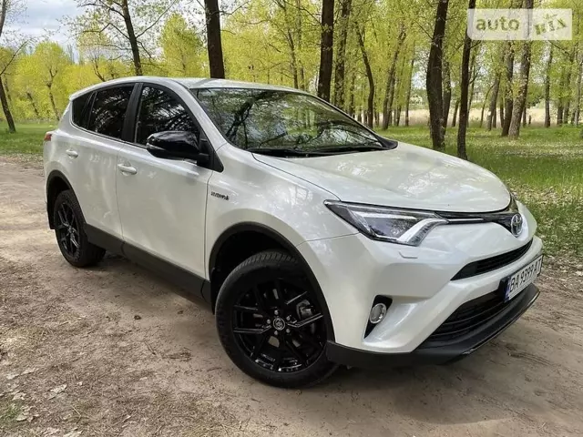 Toyota RAV4, 2018 г.в.