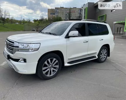 Toyota Land Cruiser 200, 2018 г.в.