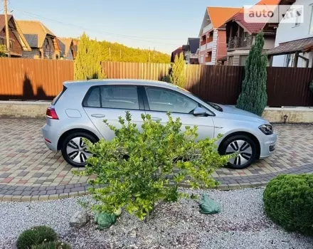 Volkswagen e-Golf, 2019 г.в.