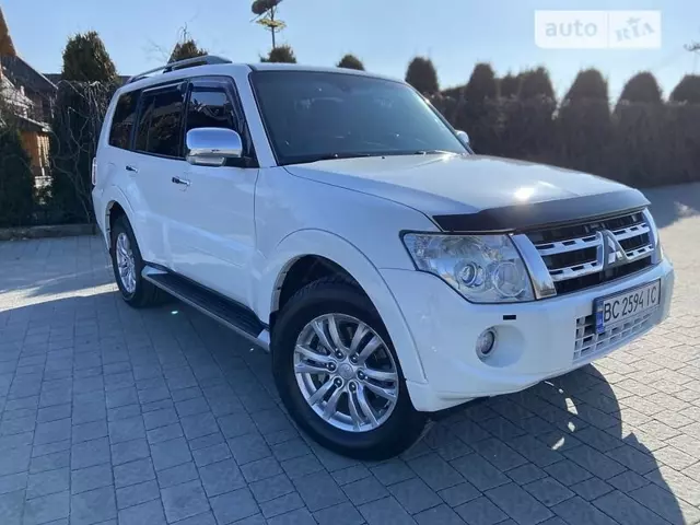 Mitsubishi Pajero Wagon, 2013 г.в.