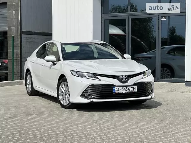 Toyota Camry, 2019 г.в.
