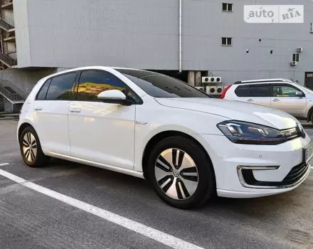 Volkswagen e-Golf, 2015 г.в.