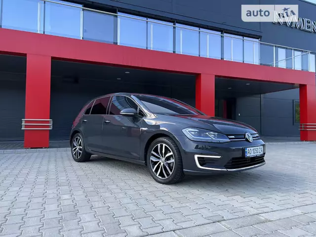 Volkswagen e-Golf, 2018 г.в.