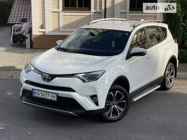 Toyota RAV4, 2017 г.в.