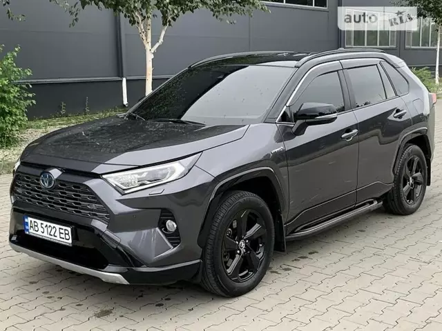 Toyota RAV4, 2018 г.в.