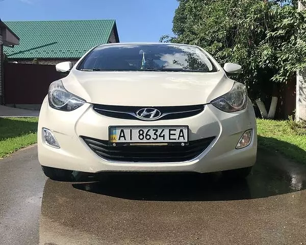 Hyundai Elantra, 2012 г.в.