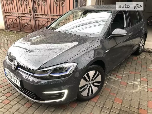 Volkswagen e-Golf, 2019 г.в.