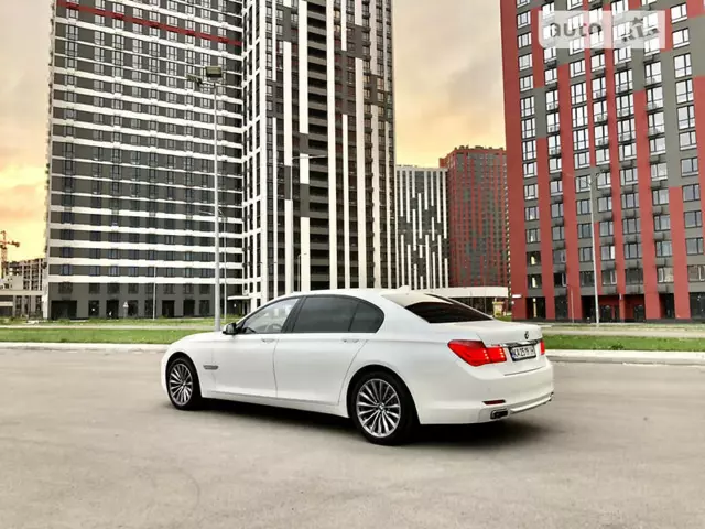 BMW 750, 2011 г.в.