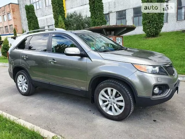 Kia Sorento, 2011 г.в.