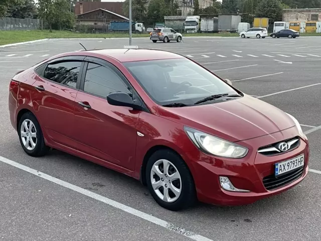 Hyundai Accent, 2013 г.в.