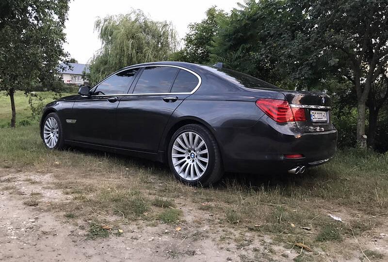 BMW 730 2009