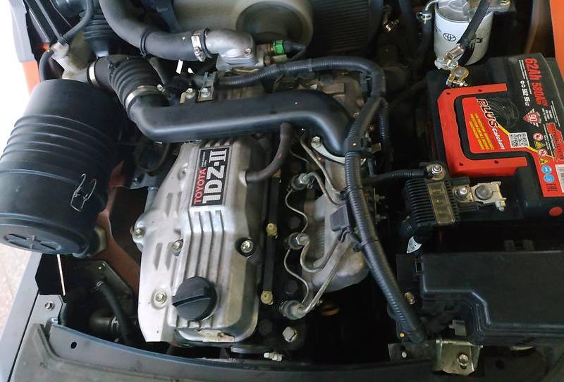 Toyota 02-8FDF18 2011