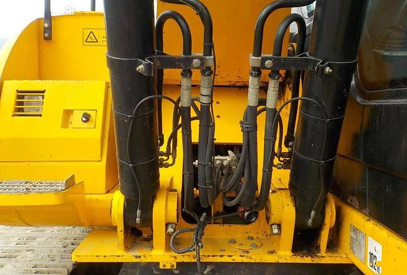 JCB JS 220 LC 2012