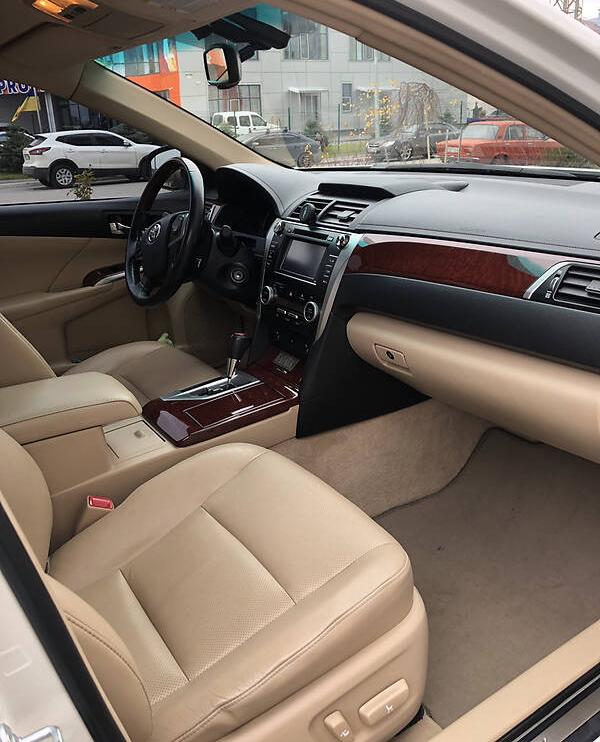 Toyota Camry 2012