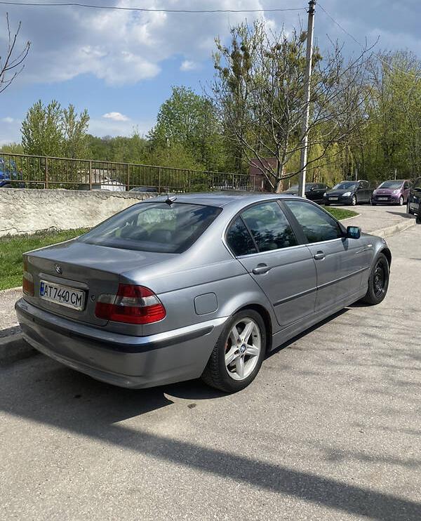BMW 320 2003